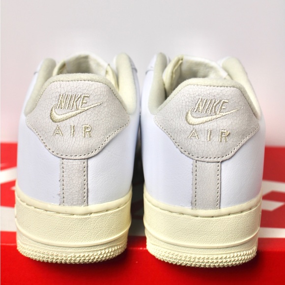 Nike Air Force 1 '07 LX size 9.5 - Picture 7 of 7